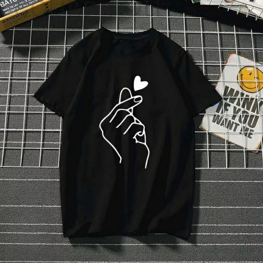 Hand & heart graphic shirt